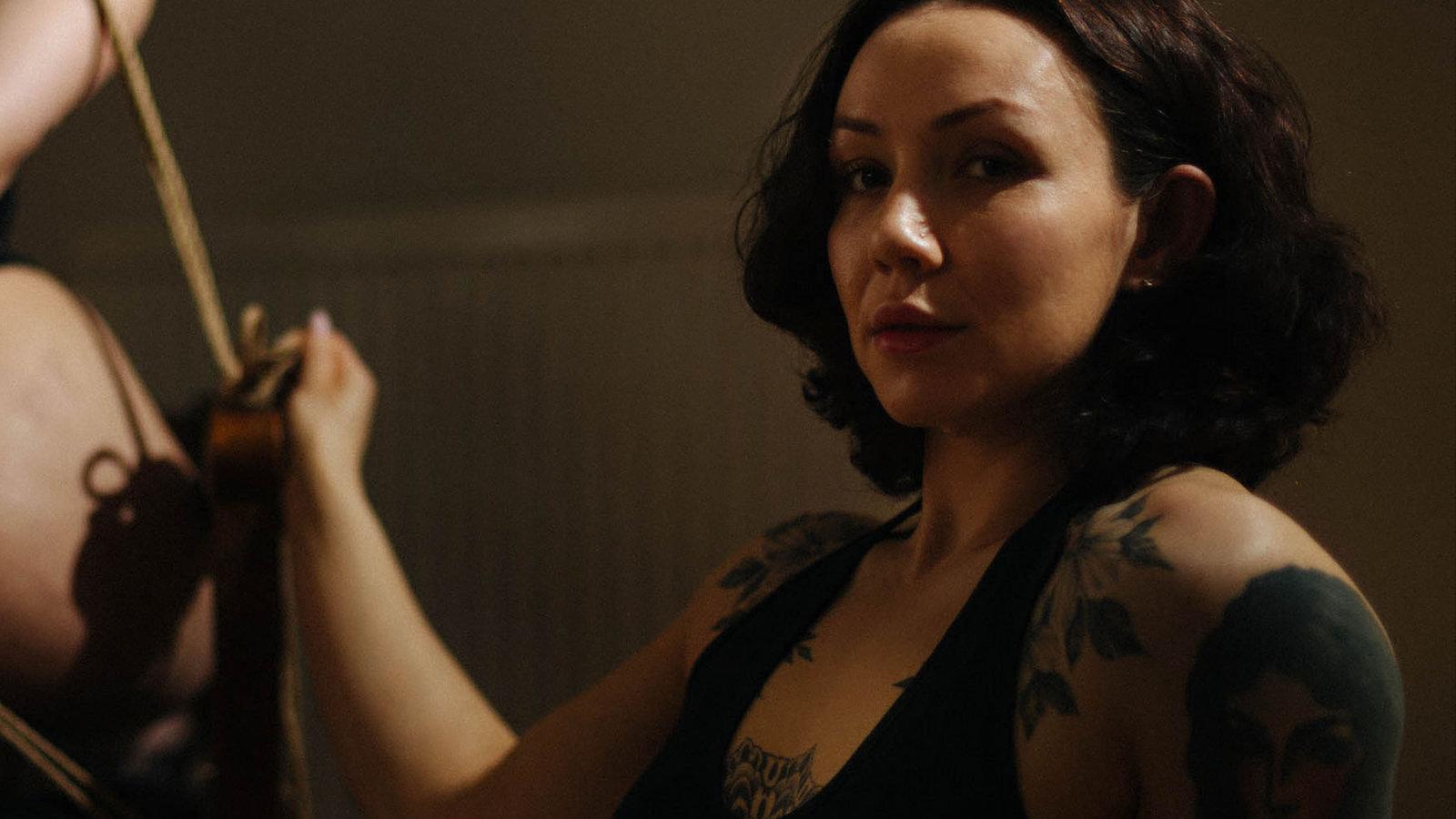 Visiting a professional dominatrix in London? A "how to" guide for subs seeking a session!
